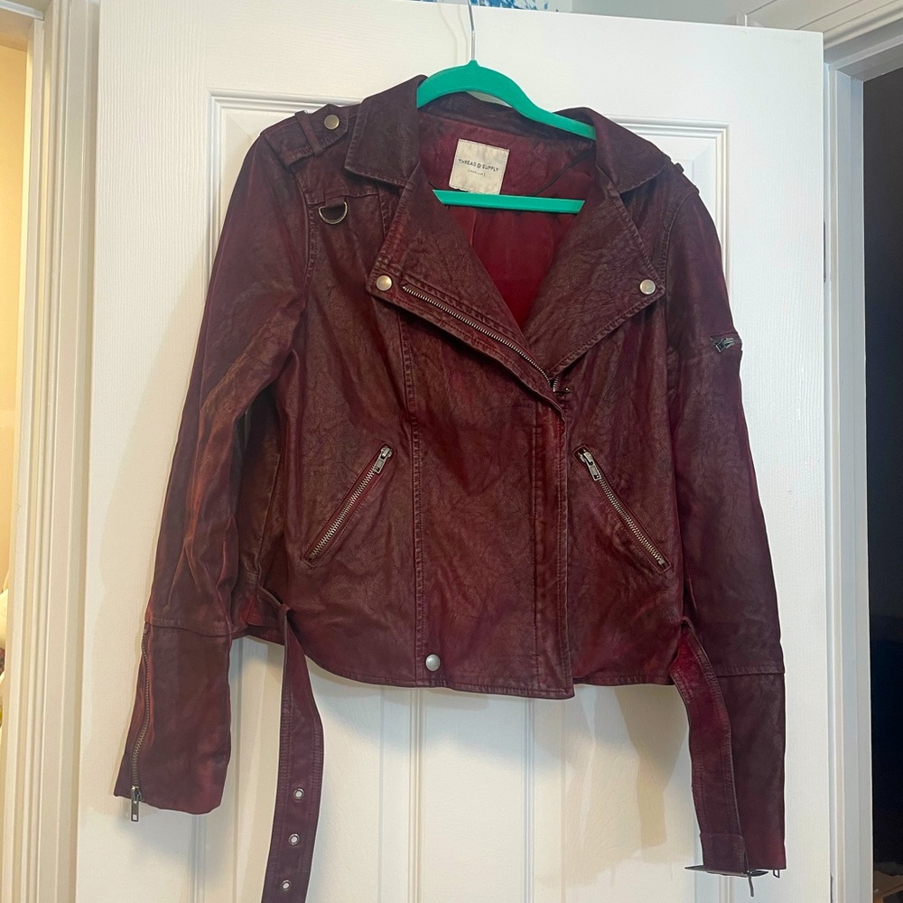 Thread and supply maroon jacket size medium